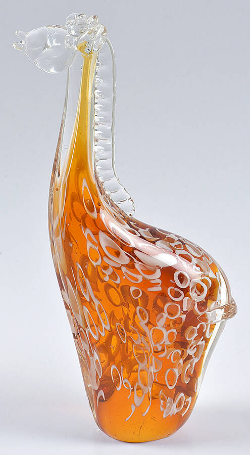 Animals and Figurines Giraffe by Fifth Avenue-1