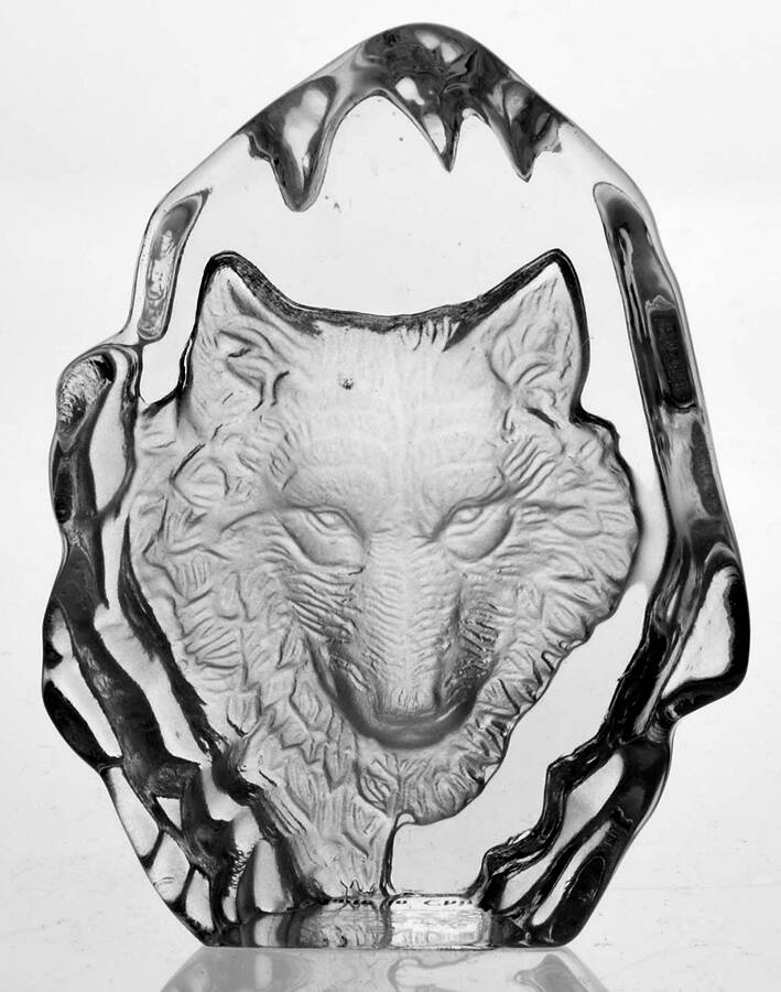 Animals and Figurines Paperweight by Fifth Avenue-1