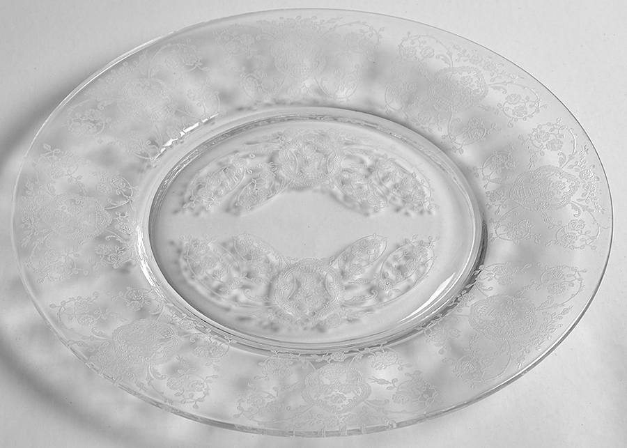 Bridal Bouquet (Stem #35) Luncheon Plate by Glastonbury - Lotus-1