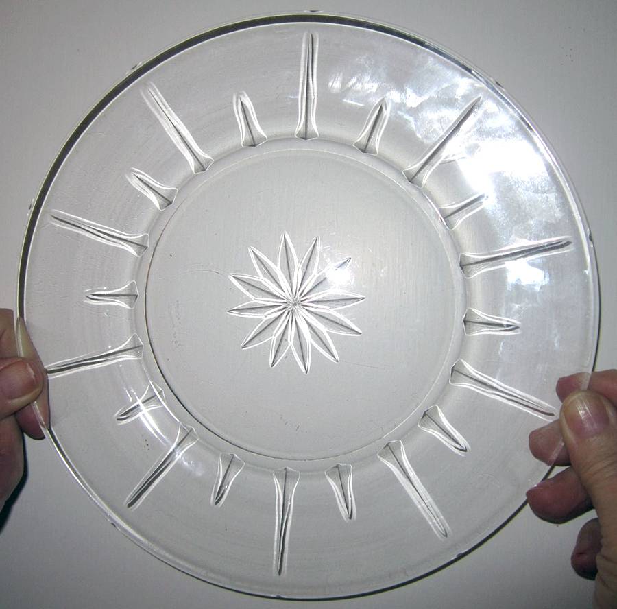 Holiday Luncheon Plate by Glastonbury - Lotus-1