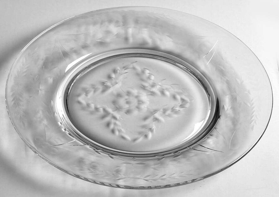 Olympic Luncheon Plate by Glastonbury - Lotus-1