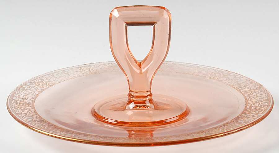 Rambler Rose 35 Rose Tint Center Handle Tray by Glastonbury - Lotus-1