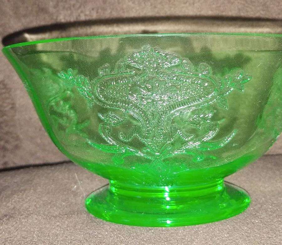 Revere (Stem 24, Green Stem) Footed Fruit Salad/Finger Bowl by Glastonbury - Lotus-1