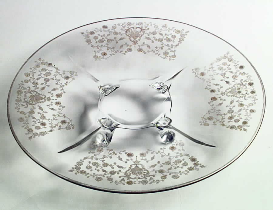 Rose Bud (Gold Encrusted, Stem 86) 14" 4-Toed Plate by Glastonbury - Lotus-1