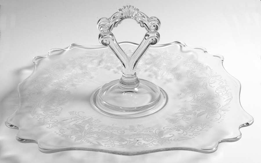 Vesta Clear (Stem 75) Center Handle Tray by Glastonbury - Lotus-1