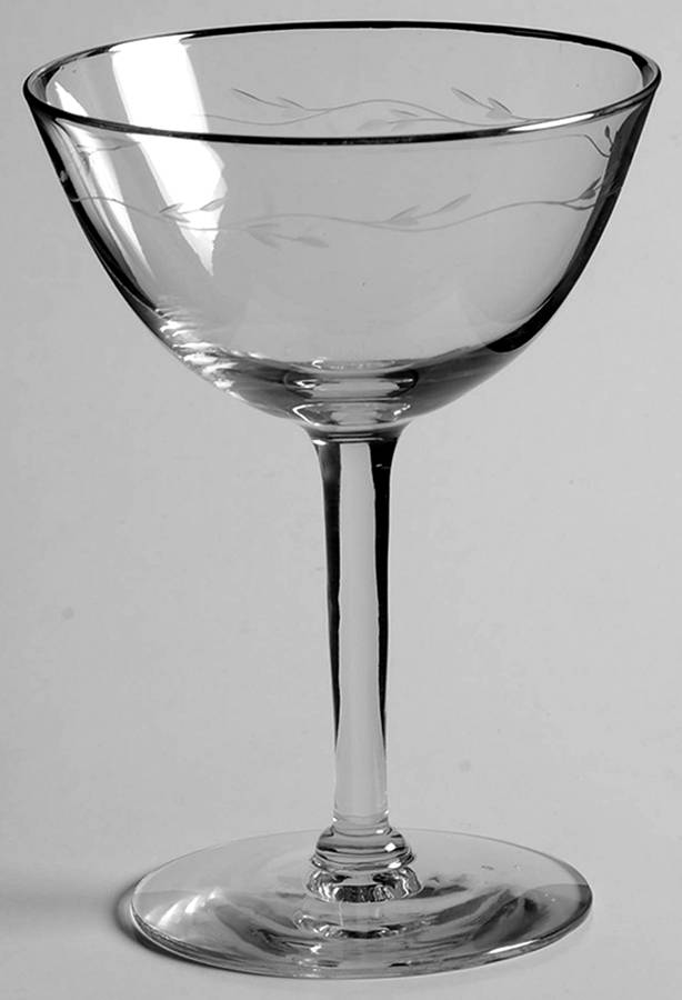 Vignette (Platinum Trim) Champagne/Tall Sherbet by Glastonbury - Lotus-1