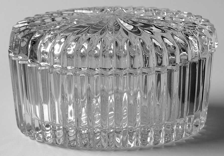 Chantilly (Vertical Cuts) Oval Box with Lid by Gorham Crystal-1