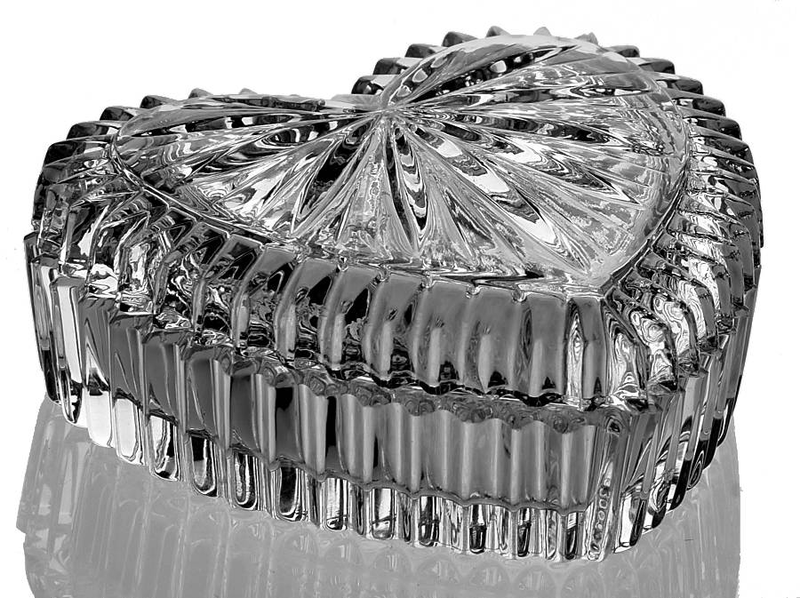 Cherrywood Clear Small Heart Box & Lid by Gorham Crystal-1