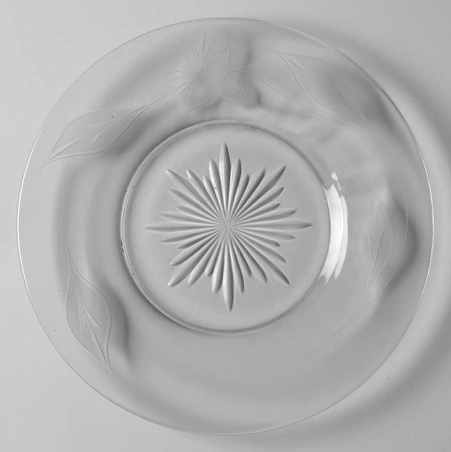 1500-17 Luncheon Plate by Glastonbury - Lotus-1