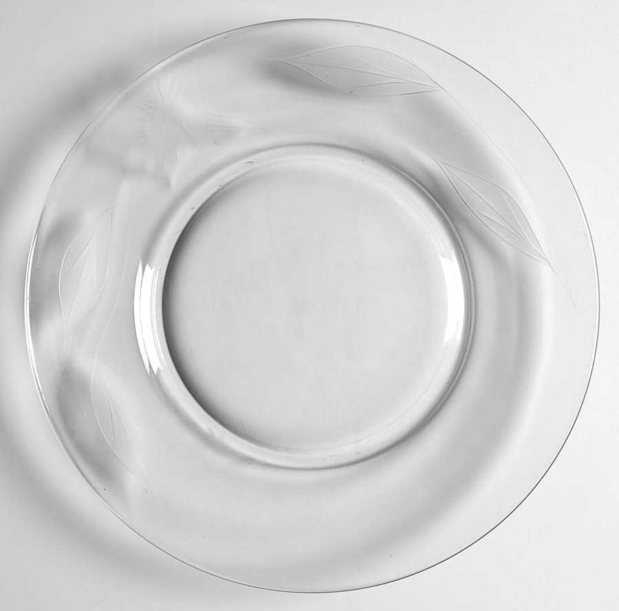 1500-17 Luncheon Plate by Glastonbury - Lotus-1