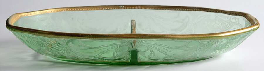 Decoration 889 Green (Gold Trim) 8" Oval 2 Part Relish by Glastonbury - Lotus-1