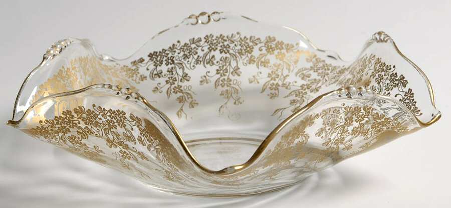 Ivy (Decoration 75, Giftware) 9" Round Crimped Bowl by Glastonbury - Lotus-1