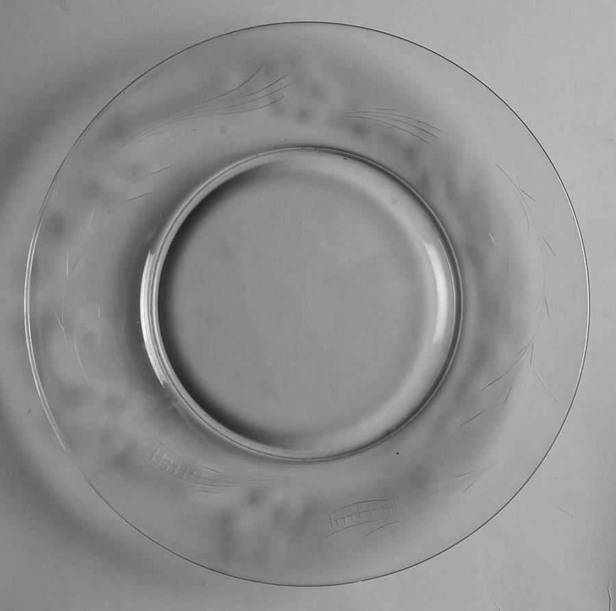 3720-2 Luncheon Plate by Glastonbury - Lotus-1