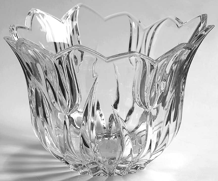 Tulip (Giftware) 8" Round Bowl by Gorham Crystal-1
