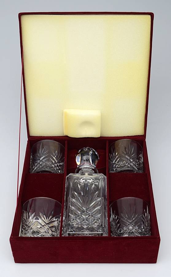 Dublin (5 Piece) Whiskey Set (DECWH1, 4 DOLD 1) by Godinger-1