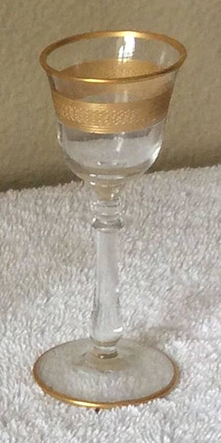 Petit Point Cordial Glass by Glastonbury - Lotus-1