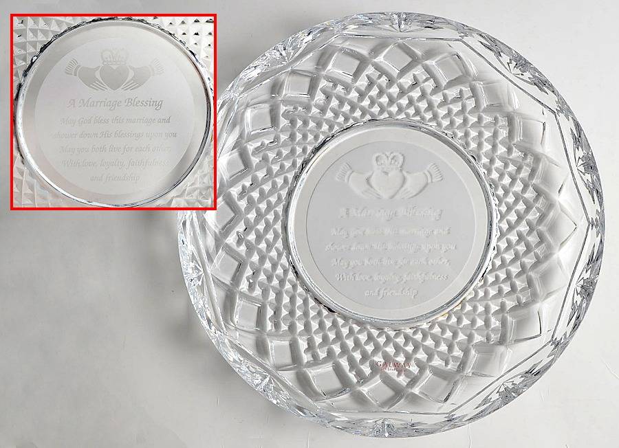 Claddagh (New Shape, 2007) 8" Decorative Plate by Galway-1