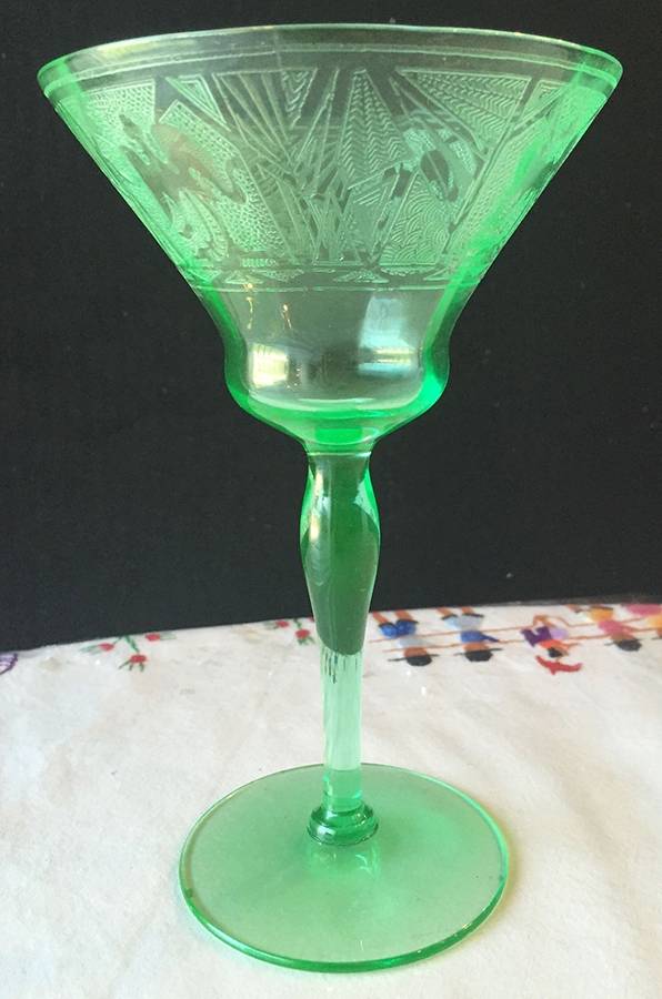 La Furiste Green (No Trim) Champagne/Tall Sherbet by Glastonbury - Lotus-1