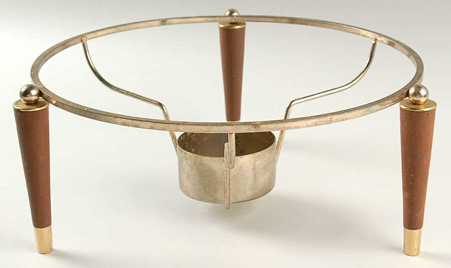 Regalia Metal Stand for 3qt Casserole W/Metal &Ceramic Lid by Georges Briard-1