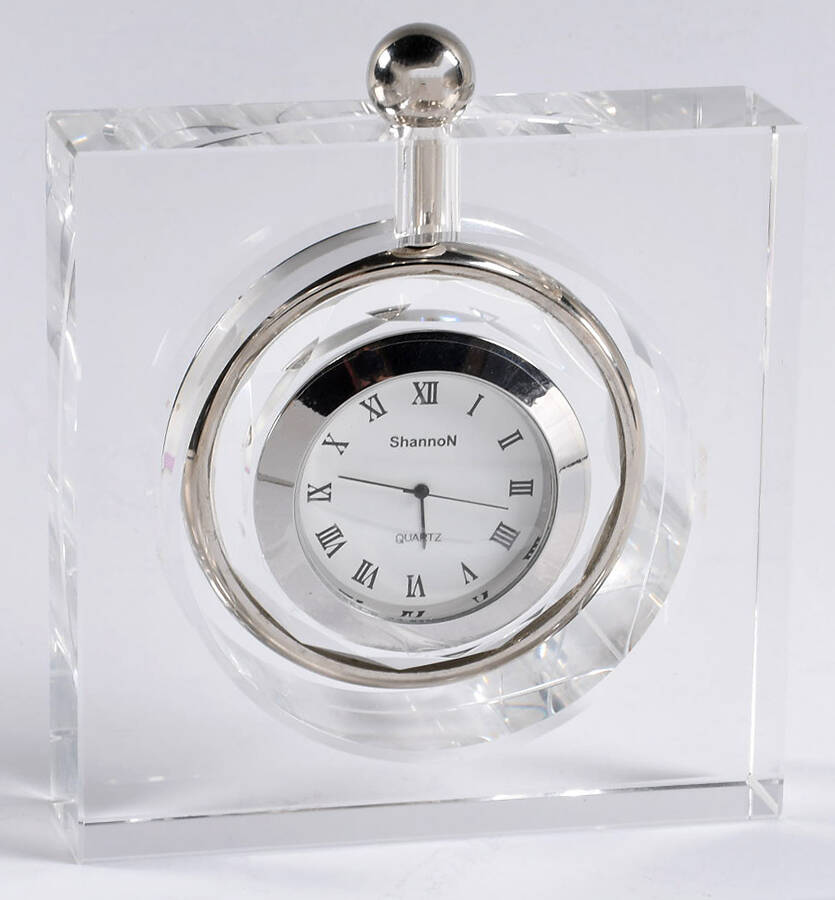 Ambassador Quartz Clock by Godinger-1