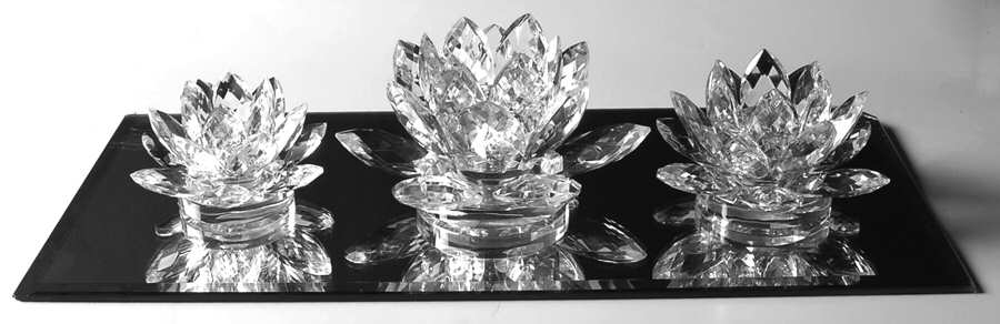 Lotus (4 Piece) Candleholder Set & Mirror Tray by Godinger-1