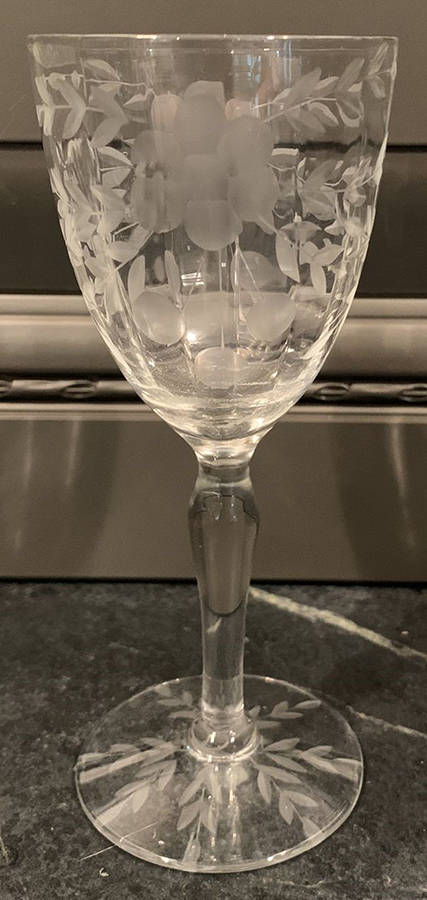 66-1 (Gray Cut) Wine Glass by Glastonbury - Lotus-1