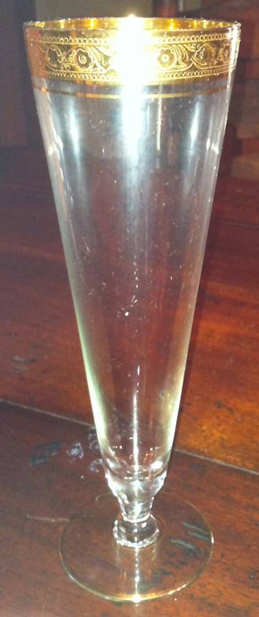 2011-4 Pilsner Glass by Glastonbury - Lotus-1
