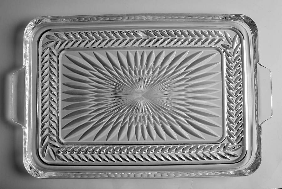Symphony 16" Rectangular Handled Tray by Godinger-1