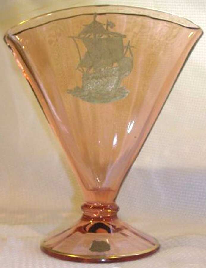 GLL25 Fan Shape Vase by Glastonbury - Lotus-1