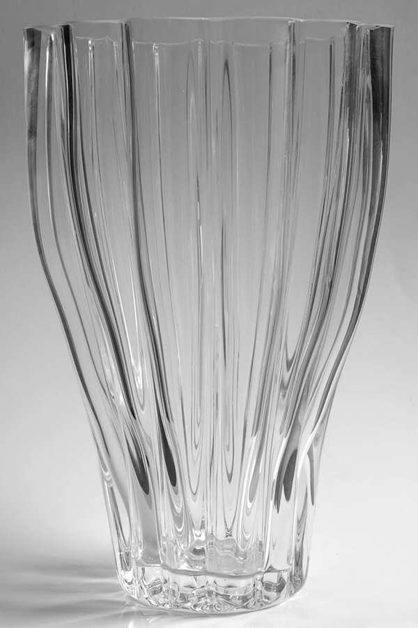 GCY19 11" Flower Vase by Godinger-1