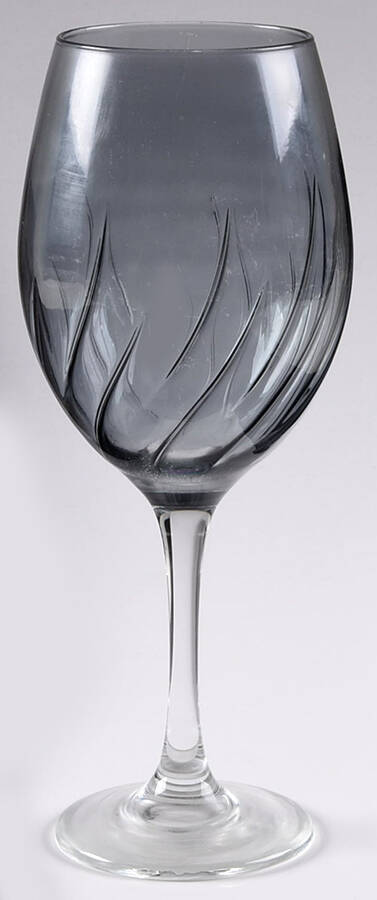 Aerating Smoke Wine by Global Amici-1