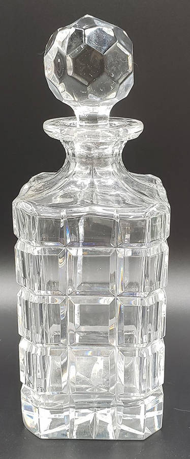 Aberdeen Window Decanter & Stopper by Godinger-1