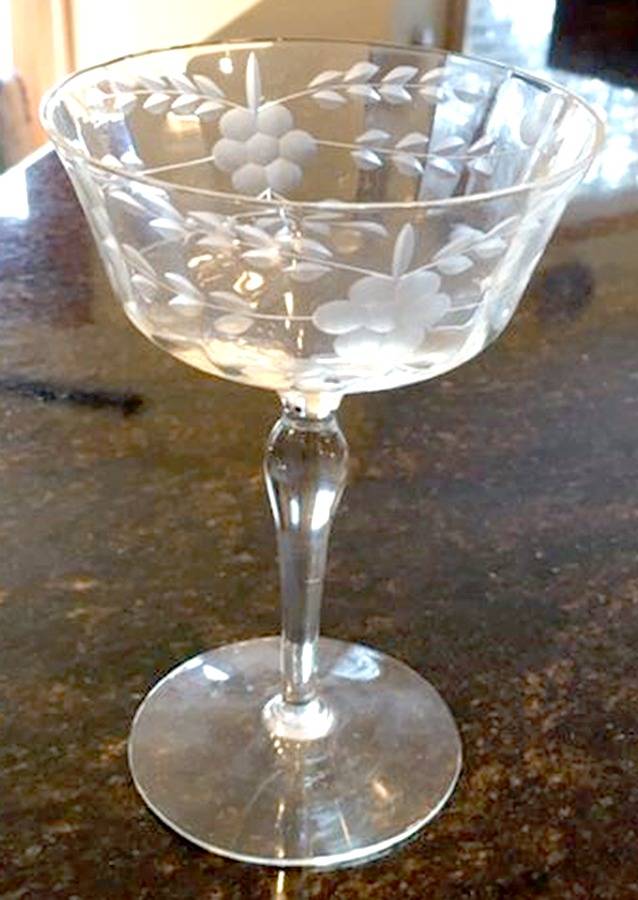 2010-24 Champagne/Tall Sherbet by Glastonbury - Lotus-1