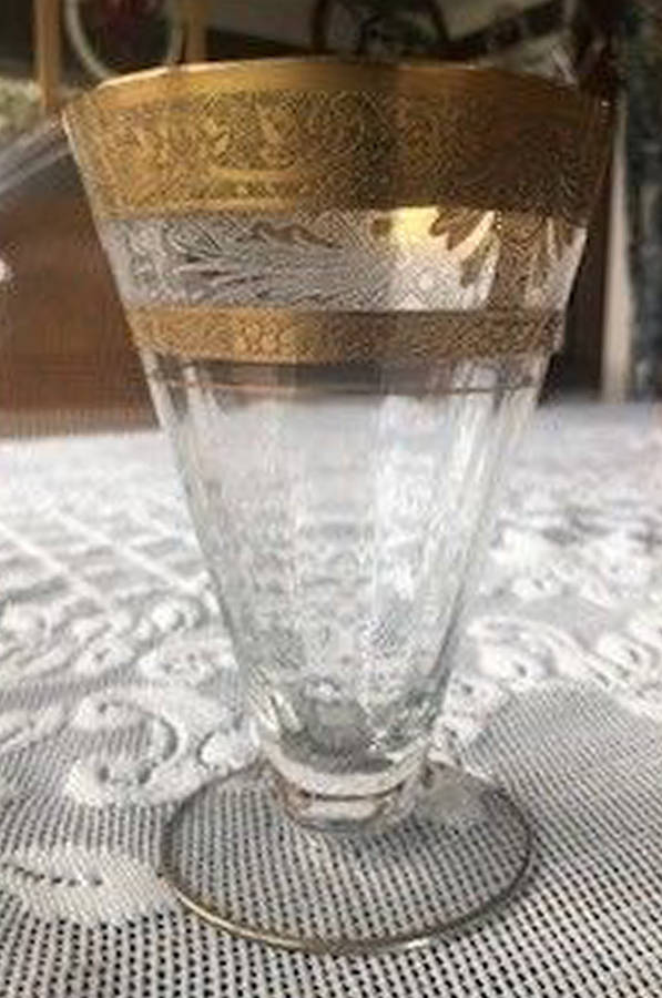 Gothic Plantagonet Clear Footed Tumbler by Glastonbury - Lotus-1