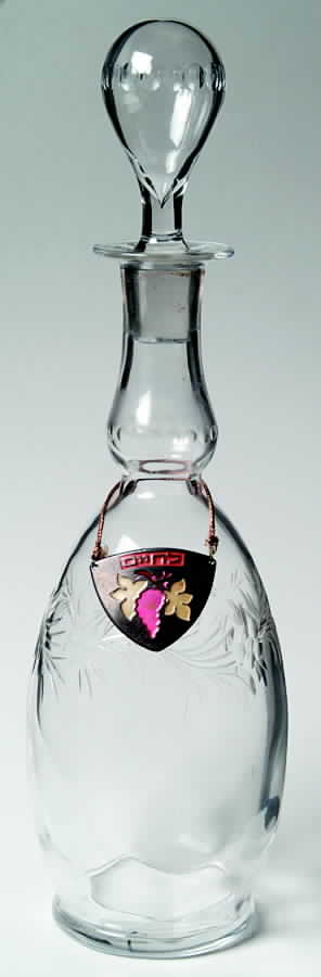 7041-2 Decanter & Stopper by Hawkes-1