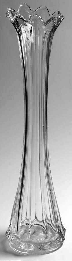 Colonial Clear (Stem 300, 300-1-2) 15"-22" Large Swung Vse by Heisey-1