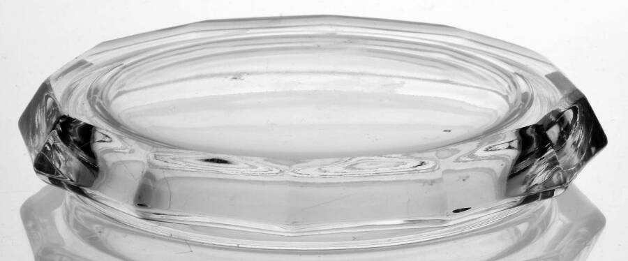 Medium Flat Panel (Stem #353) Lid for Round Puff Box by Heisey-1