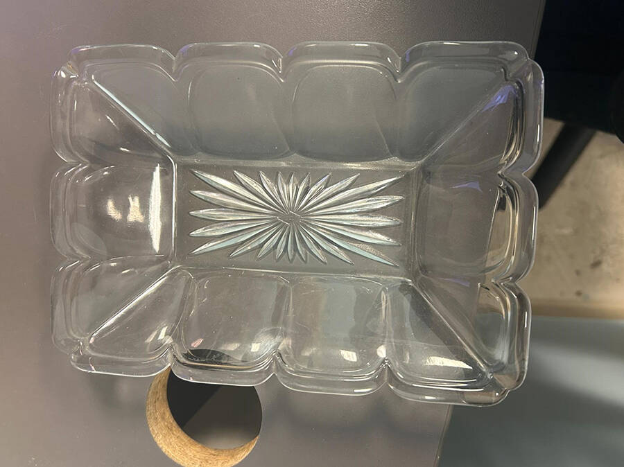 Medium Flat Panel (Stem #353) 8" Rectangular Tray by Heisey-1
