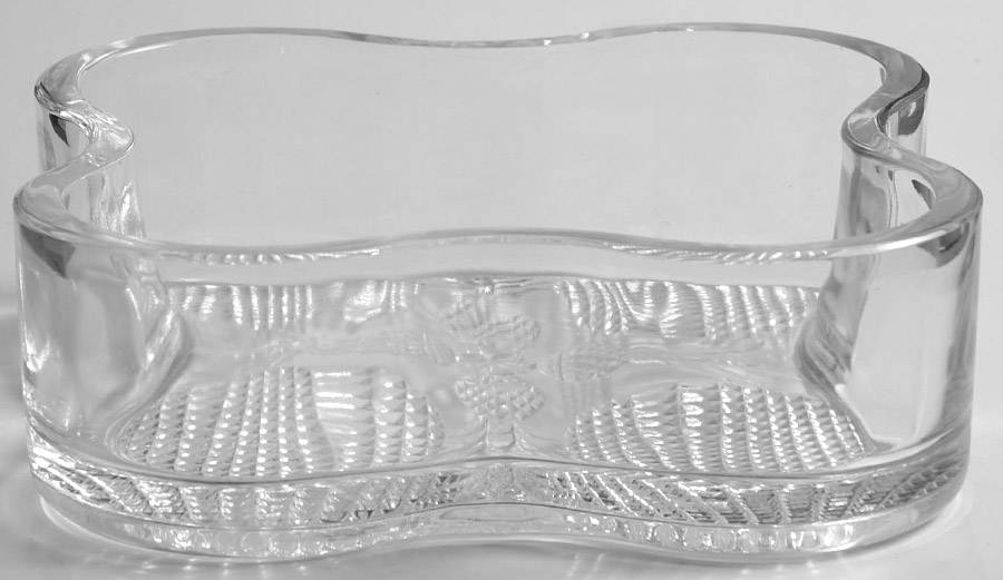 Plantation Pressed Candy Box No Lid by Heisey-1