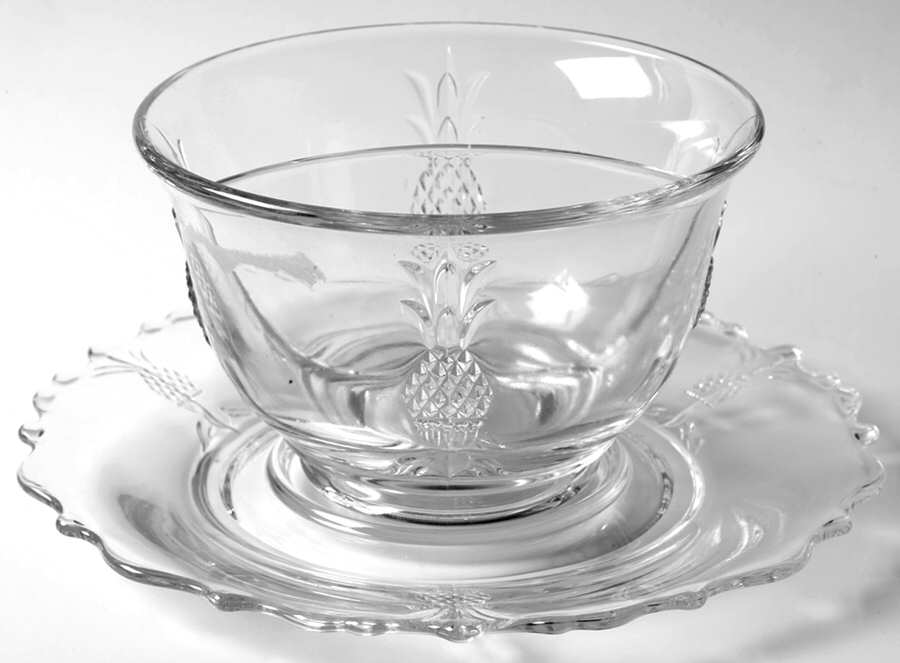 Plantation Pressed Divided Mayonnaise with Underplate by Heisey-1