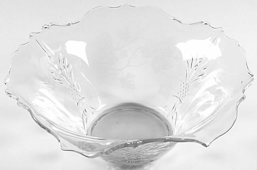 Plantation Ivy 11" Round Crimped Bowl by Heisey-1