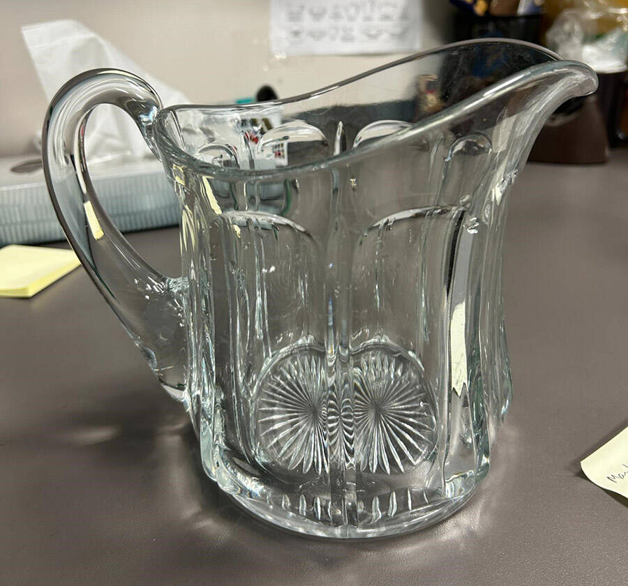 Puritan Clear (Colonial) 54 Oz Pitcher by Heisey-1