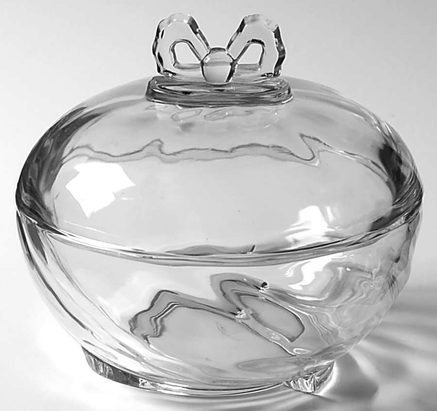 Waverly Candy Dish & Lid w/Bow Knot Finial by Heisey-1