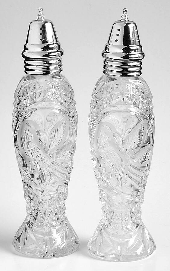 The Byrdes Collection Shaker Set & Plastic Lids by Hofbauer-1