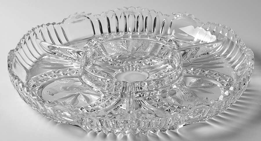 The Byrdes Collection 12" Round 4 Part Relish by Hofbauer-1