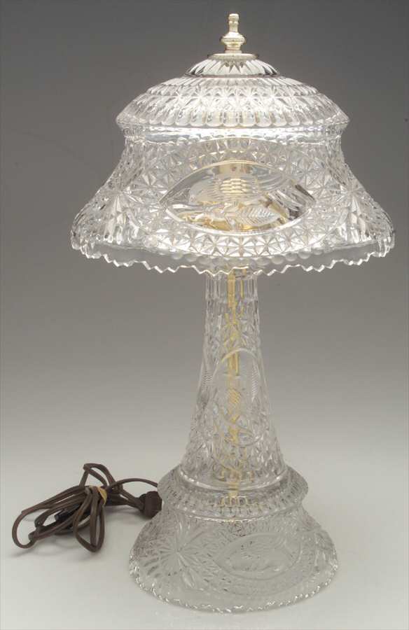 The Byrdes Collection 19" Lamp & Glass Shade by Hofbauer-1