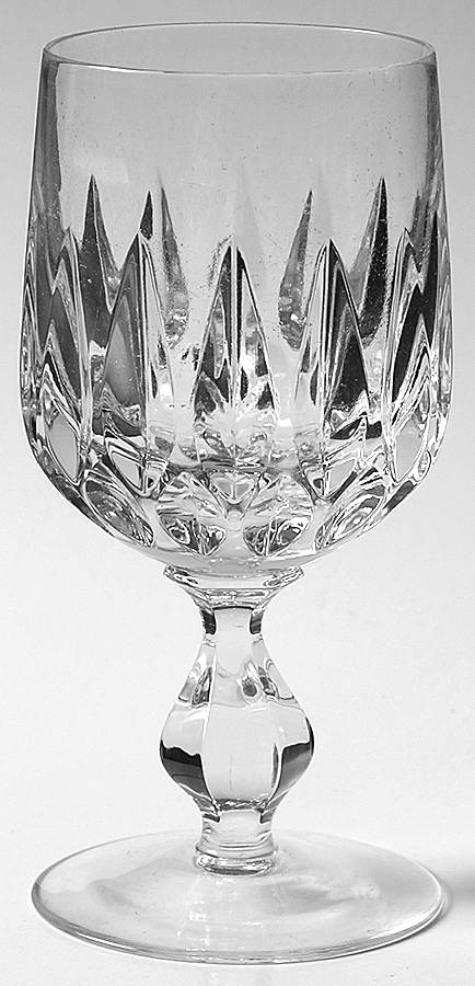 Colchester Wine Glass by Hutschenreuther-1