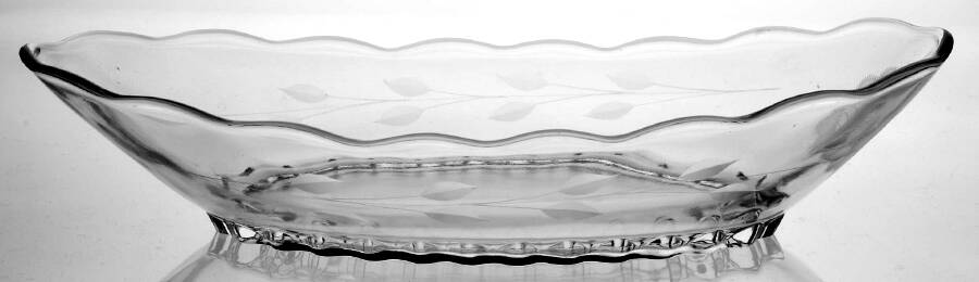 Cornflower (Smooth Stem, Non Optic) 10" Oval Celery by W J Hughes-1