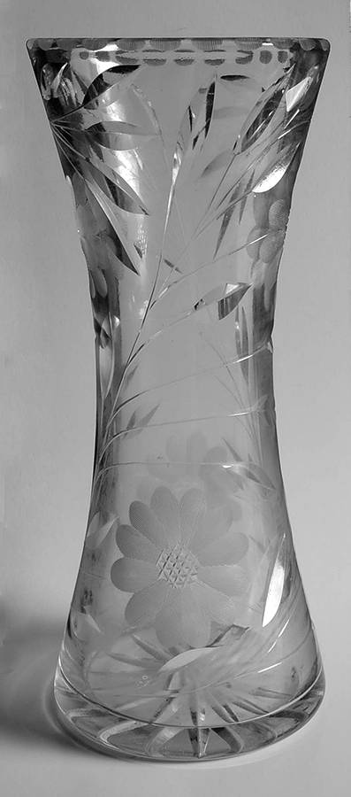 Cornflower (Smooth Stem, Non Optic) 12" Flower Vase by W J Hughes-1
