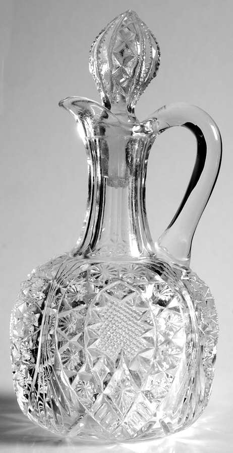 Arrowhead In Oval Cruet & Stopper by Higbee-1